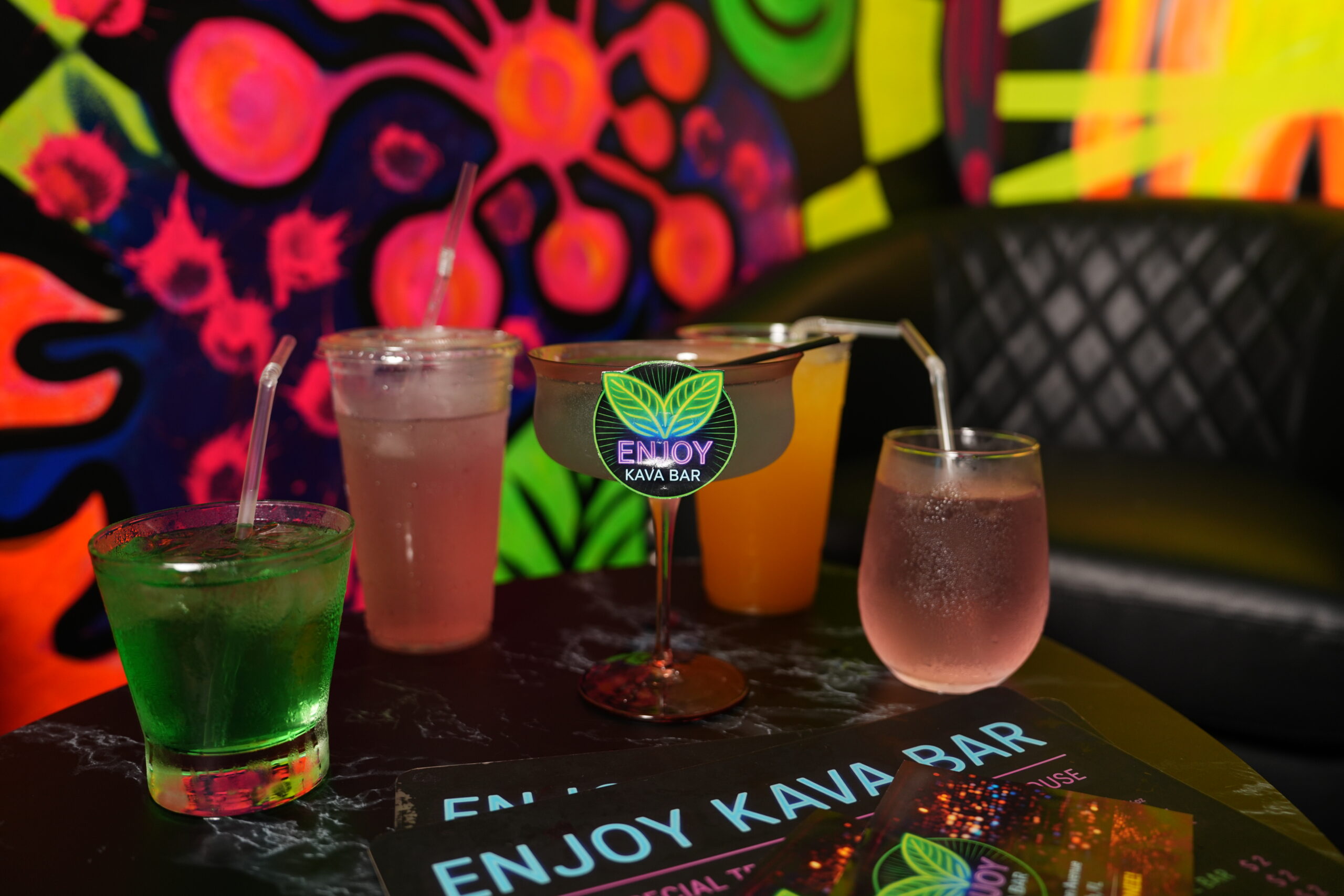 Kratom Tea Guide: Red vs Green vs White Strain - Which Should You Try?